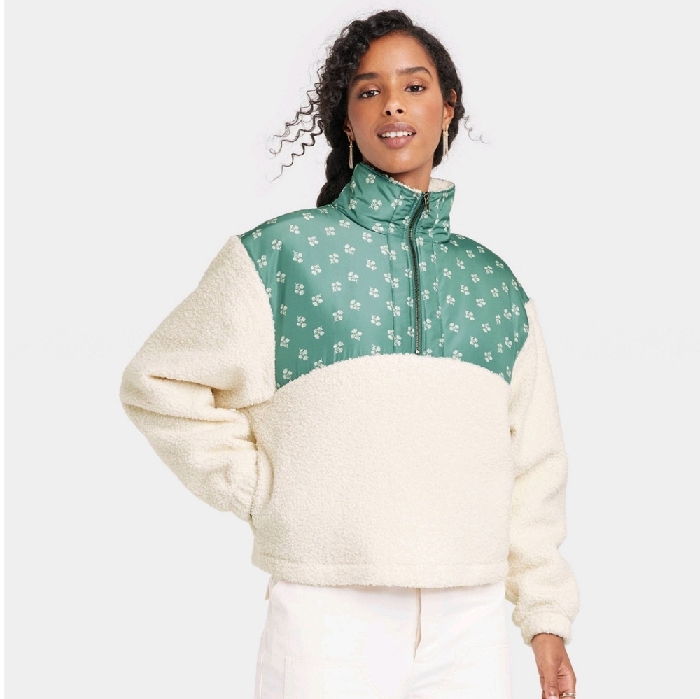 Universal Thread colorblind sweatshirt quarter length zip Size XS